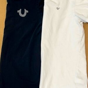 '2' True Religion T-Shirts Men’s Large Black and White